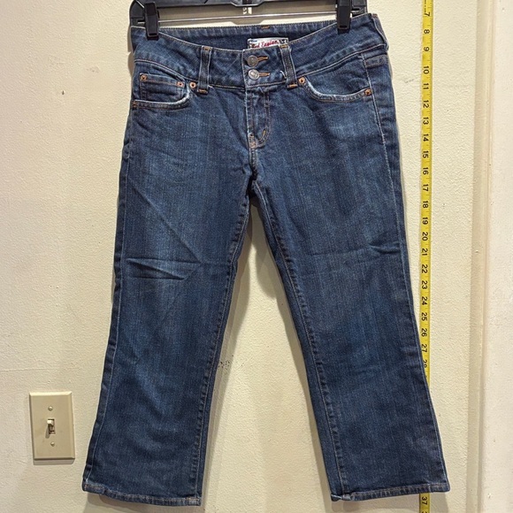 Red Engine Women's Cropped Blue Jeans - Picture 1 of 7